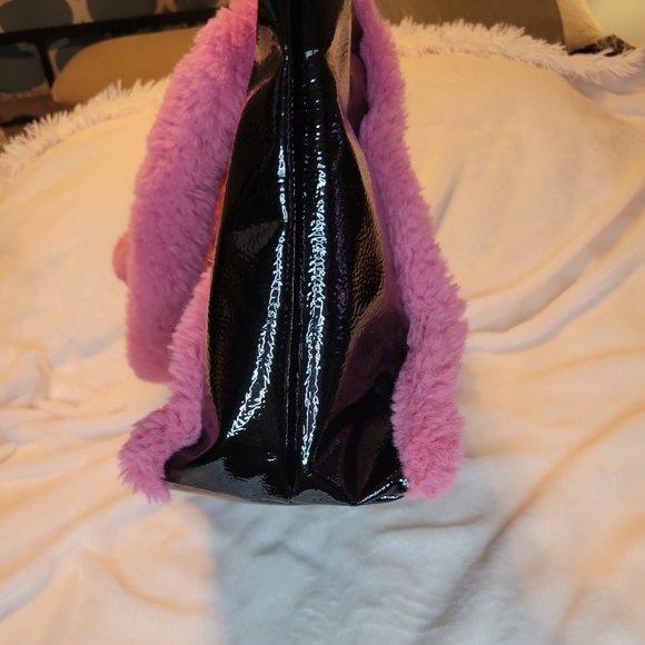 Skinny Dip Furry Tote nwt - Picture 12 of 13